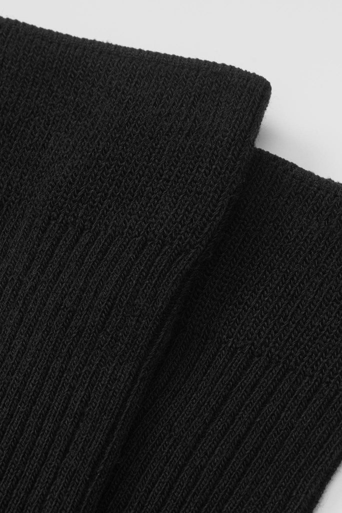 One-Size BLACK CLASSIC SOCKS LONG-CREW